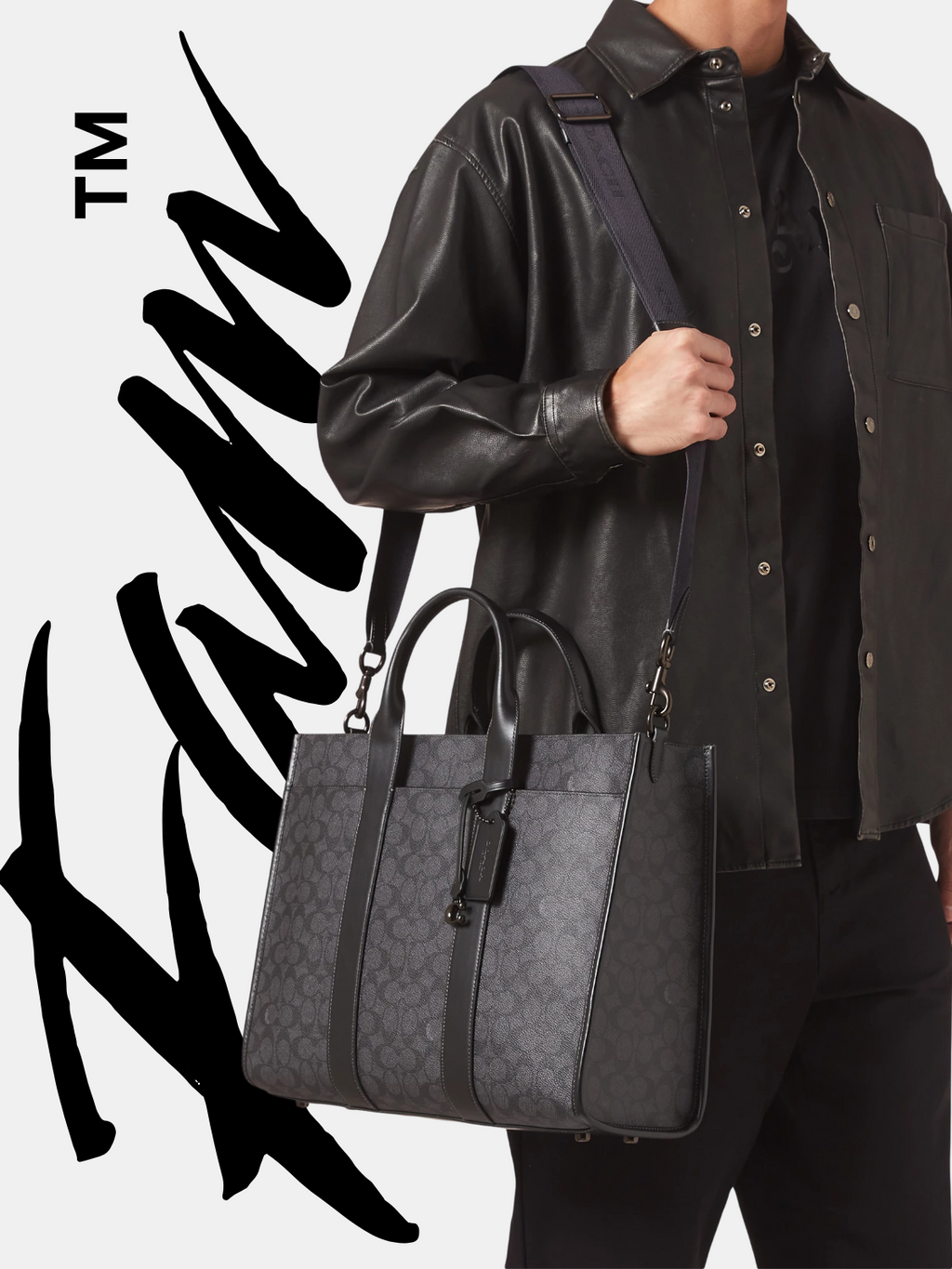 COACH Wesley Tote in Signature Canvas