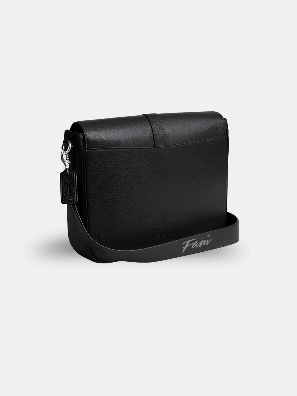 COACH Warner Messenger Bag in Pebble Leather